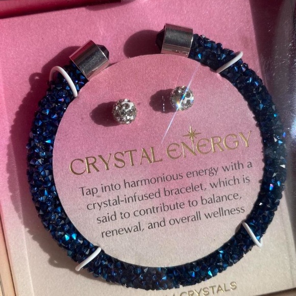 Crystal Energy 💎 Blue Bracelet & Earrings Set - Picture 1 of 5